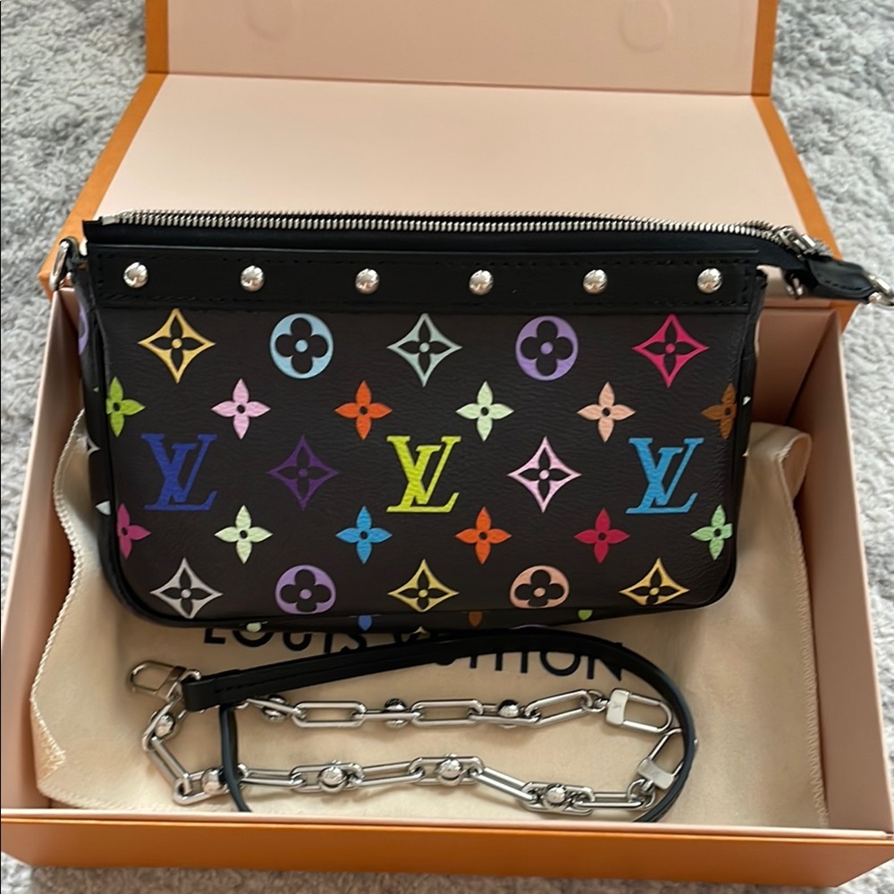 NWT! Louis Vuitton x Murakami Pochette Accessories Bag